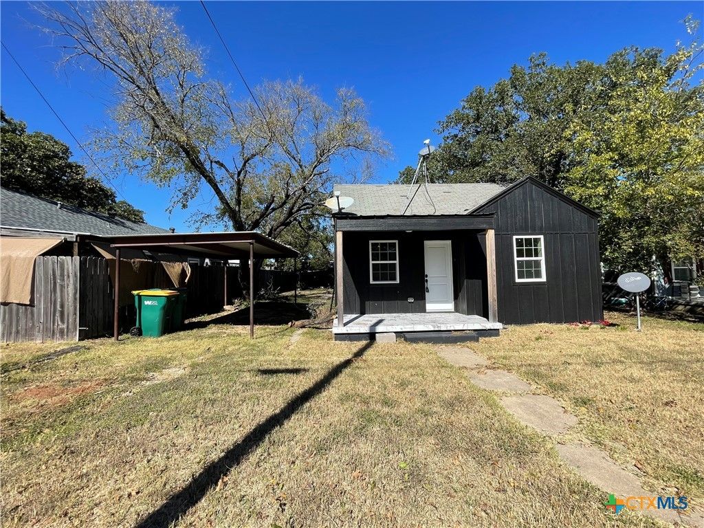 1103 Waco Street, Gatesville, TX 76528