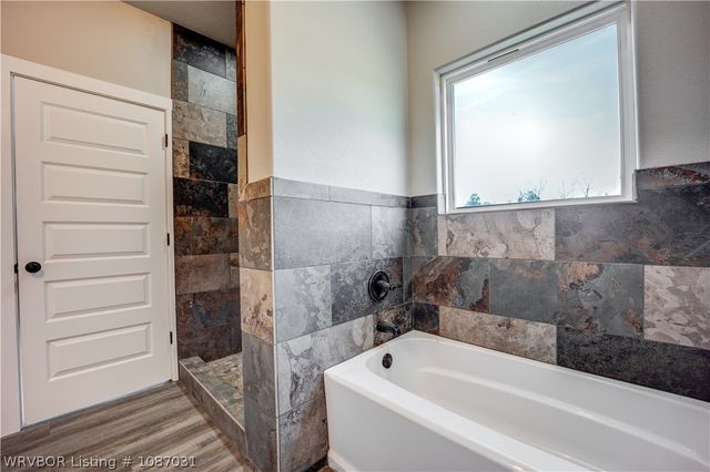 103742 S 4650 Road, Sallisaw, OK 74955