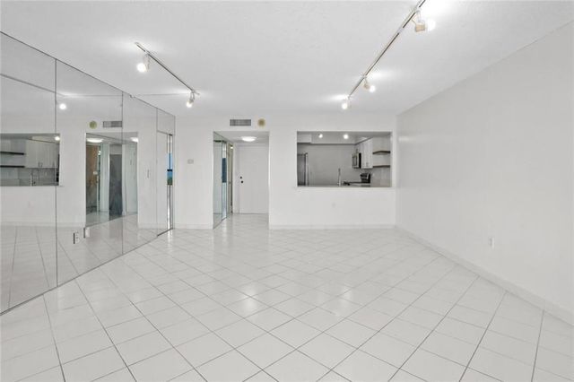 3000 E Sunrise Boulevard 12e, Fort Lauderdale, FL 33304