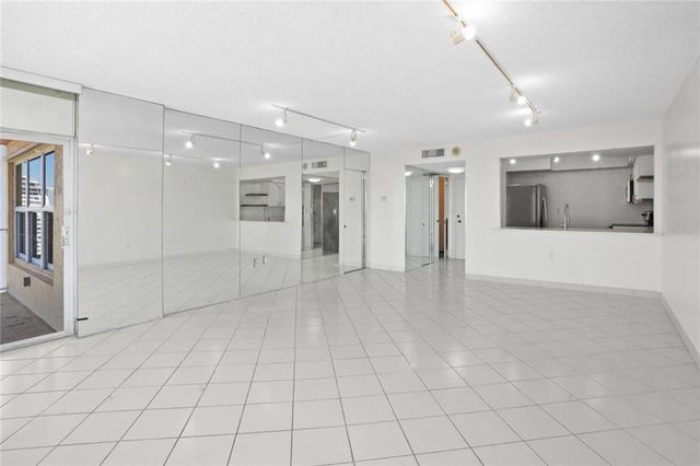 3000 E Sunrise Boulevard 12e, Fort Lauderdale, FL 33304