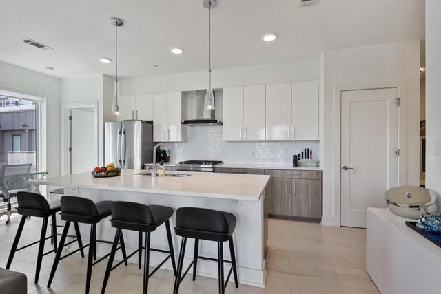 775 Juniper Street NE 602, Atlanta, GA 30308