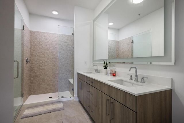 775 Juniper Street NE 602, Atlanta, GA 30308