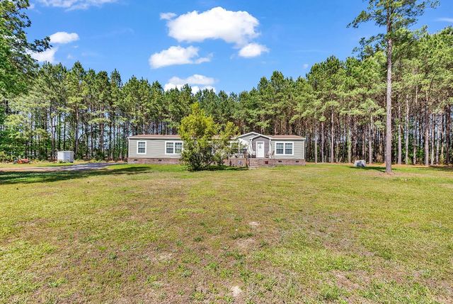 3090 Bay View Dr., Green Sea, SC 29545