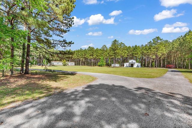 3090 Bay View Dr., Green Sea, SC 29545