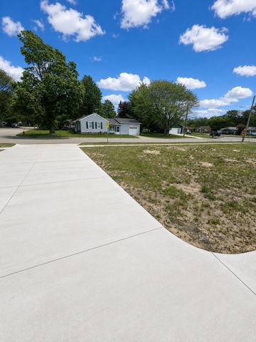 501 S Sullivan Avenue, Fremont, MI 49412