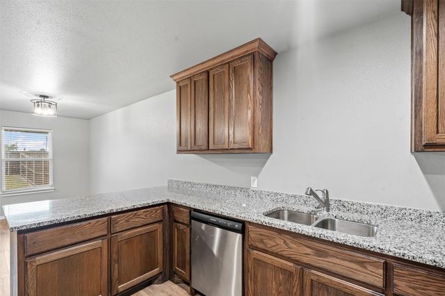 133 Abbey Park Court, Granbury, TX 76049