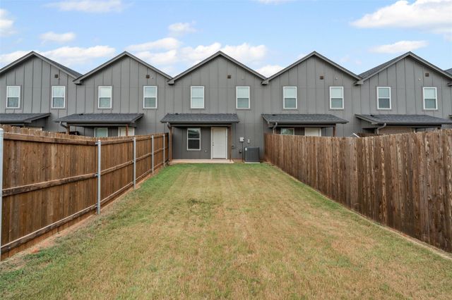 133 Abbey Park Court, Granbury, TX 76049