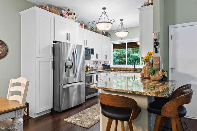 171 Granger Road 107, Medina, OH 44256