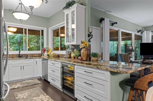 171 Granger Road 107, Medina, OH 44256