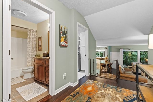 171 Granger Road 107, Medina, OH 44256