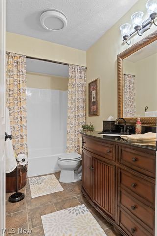 171 Granger Road 107, Medina, OH 44256