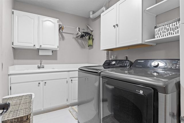 171 Granger Road 107, Medina, OH 44256