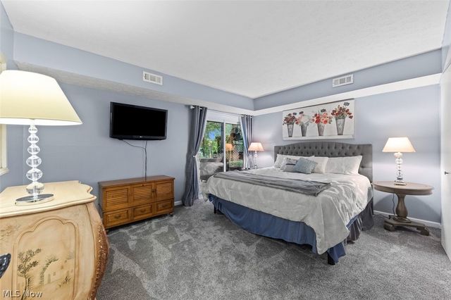 171 Granger Road 107, Medina, OH 44256