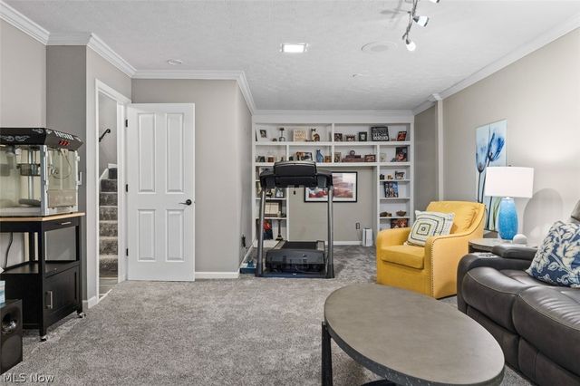 171 Granger Road 107, Medina, OH 44256