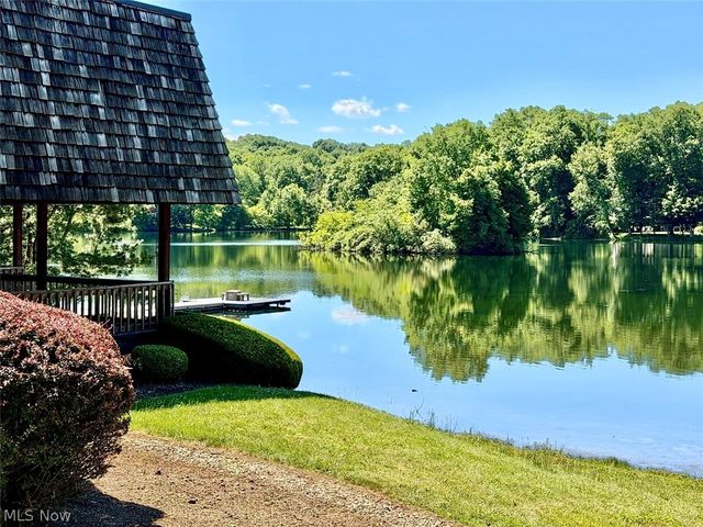 171 Granger Road 107, Medina, OH 44256