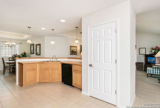 1702 Cherrywood Dr, Fredericksburg, TX 78624