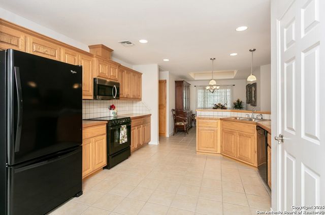 1702 Cherrywood Dr, Fredericksburg, TX 78624