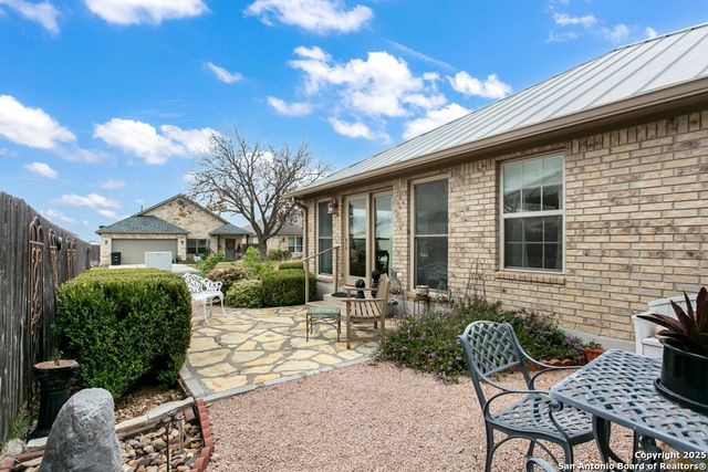 1702 Cherrywood Dr, Fredericksburg, TX 78624