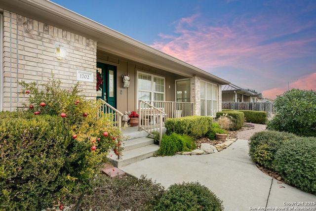 1702 Cherrywood Dr, Fredericksburg, TX 78624