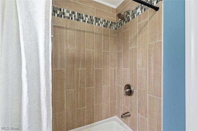 3525 Silsby Road, University Heights, OH 44118