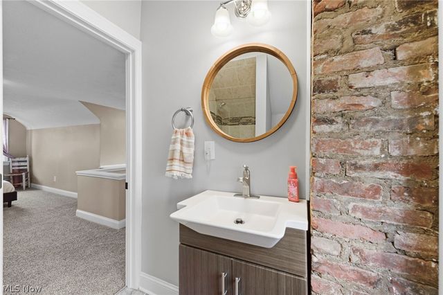 3525 Silsby Road, University Heights, OH 44118