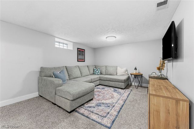 3525 Silsby Road, University Heights, OH 44118