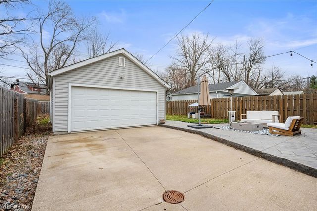 3525 Silsby Road, University Heights, OH 44118