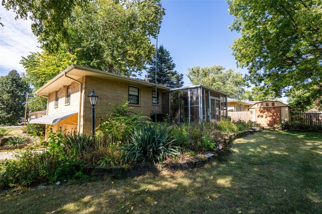 6715 NW 10th Street, Des Moines, IA 50313