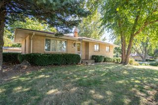 6715 NW 10th Street, Des Moines, IA 50313