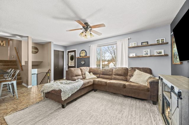 530 Jackson Street SW, Hutchinson, MN 55350