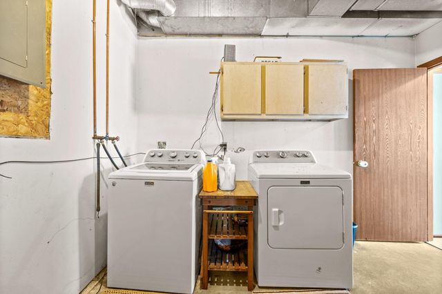 530 Jackson Street SW, Hutchinson, MN 55350