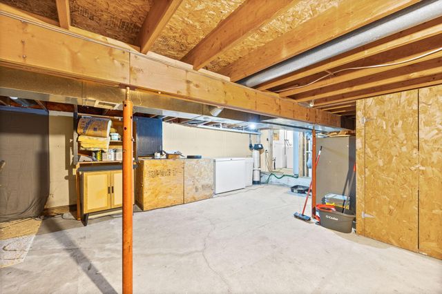 530 Jackson Street SW, Hutchinson, MN 55350