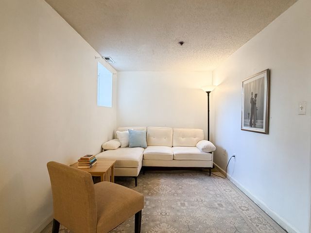 17 Main St 17, Boston, MA 02129