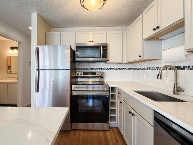 17 Main St 17, Boston, MA 02129