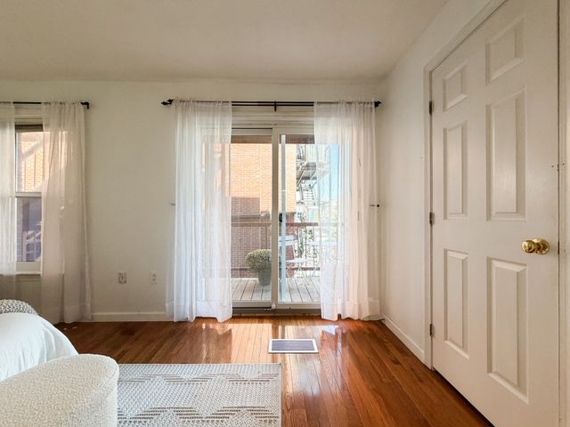 17 Main St 17, Boston, MA 02129