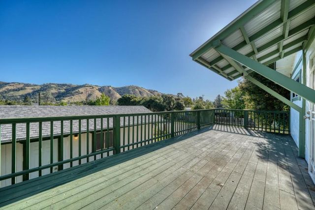 13590 Fair Oak Road, Clearlake, CA 95422