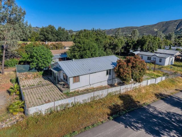 13590 Fair Oak Road, Clearlake, CA 95422
