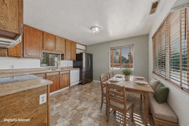 13590 Fair Oak Road, Clearlake, CA 95422