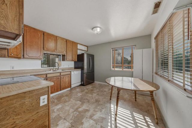 13590 Fair Oak Road, Clearlake, CA 95422