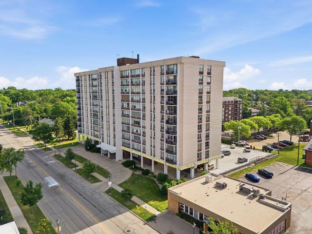 33 N Main Street 6G, Lombard, IL 60148