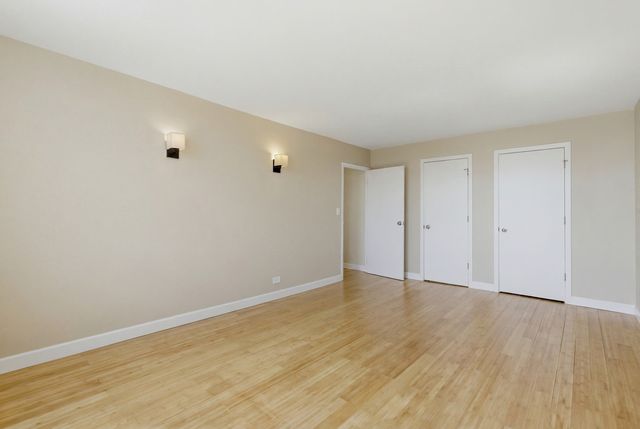 33 N Main Street 6G, Lombard, IL 60148
