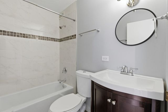 33 N Main Street 6G, Lombard, IL 60148
