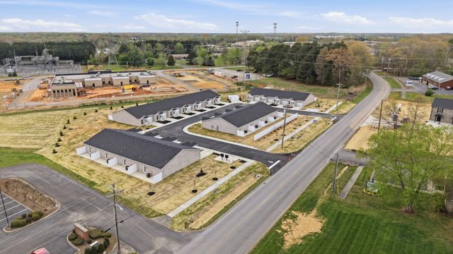 741 Kings Ln Apt D16, Tullahoma, TN 37388