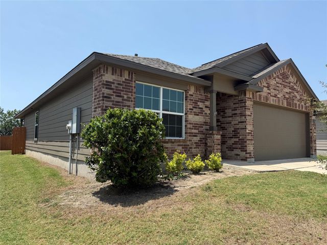 236 Lance TRL, San Marcos, TX 78666
