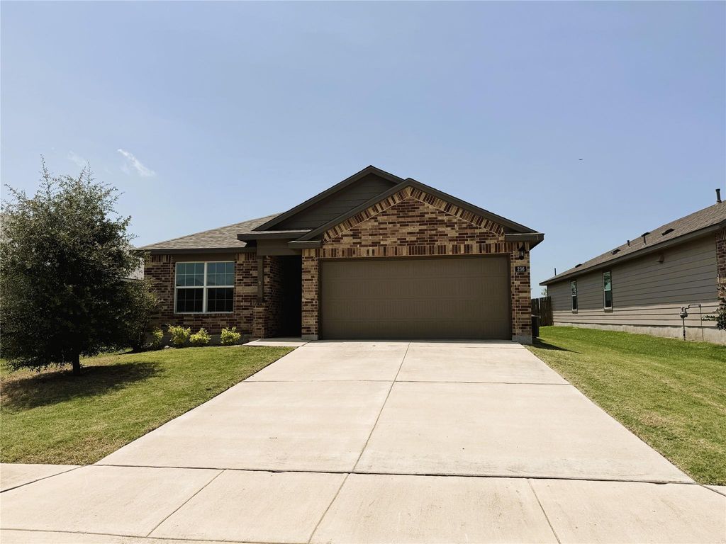 236 Lance TRL, San Marcos, TX 78666