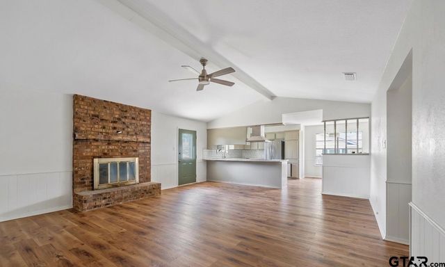 1602 Bowie Cir, Tyler, TX 75701