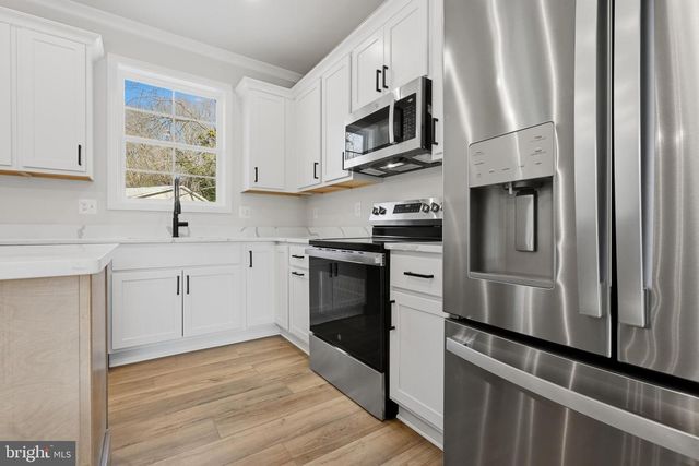 3583 EDGEMONT ST, Edgewater, MD 21037