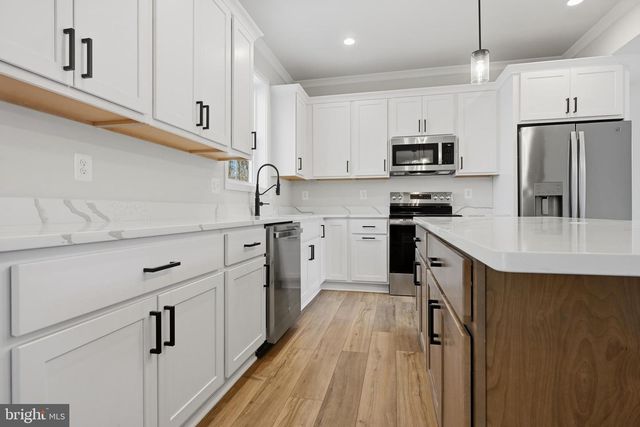 3583 EDGEMONT ST, Edgewater, MD 21037