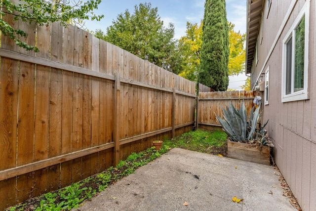 1215 W Main F, Medford, OR 97501