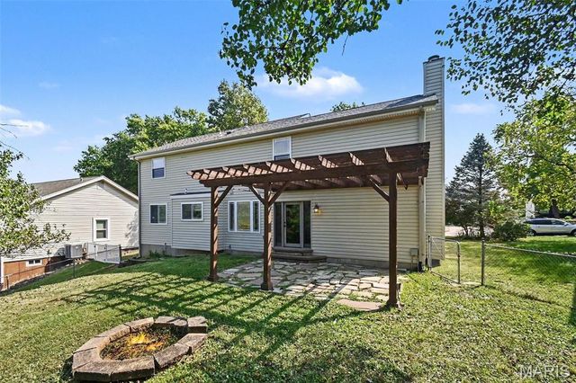 16263 Fullerton Meadows Drive, Wildwood, MO 63011